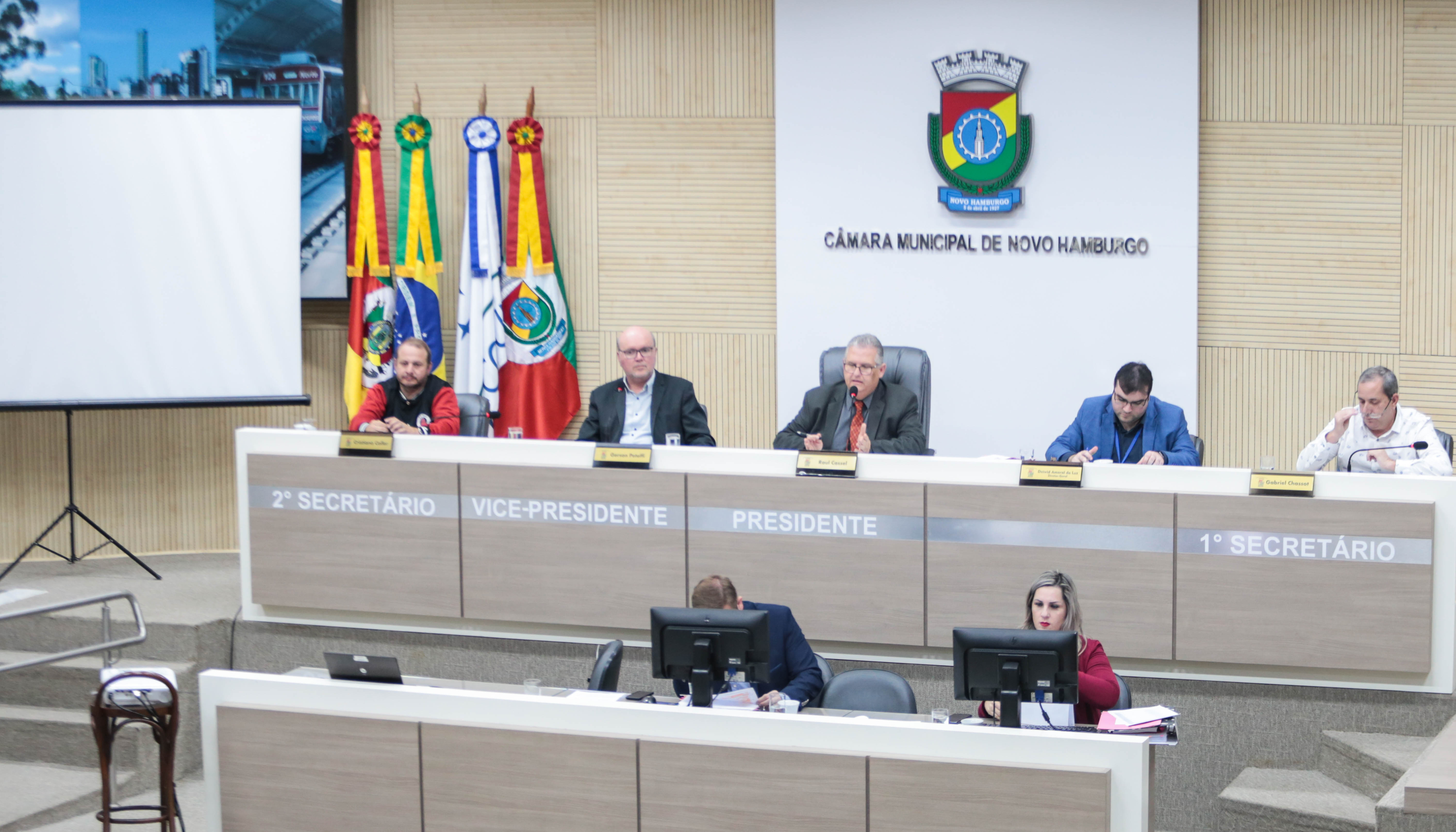 Vereadores aprovam criação de fundo e conselho do trabalho