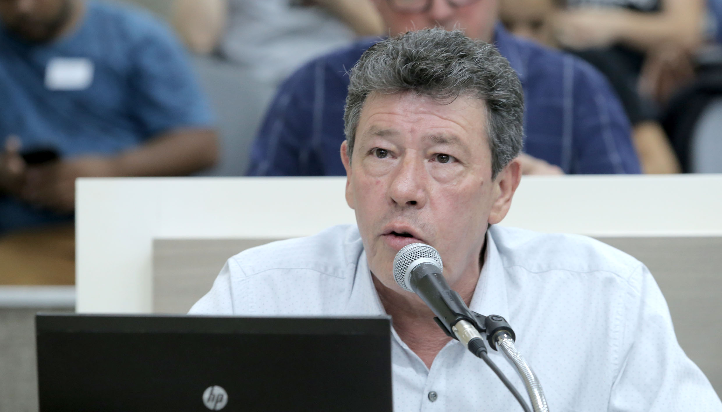 Vereadores aprovam recuo das faixas de pedestres em cruzamentos