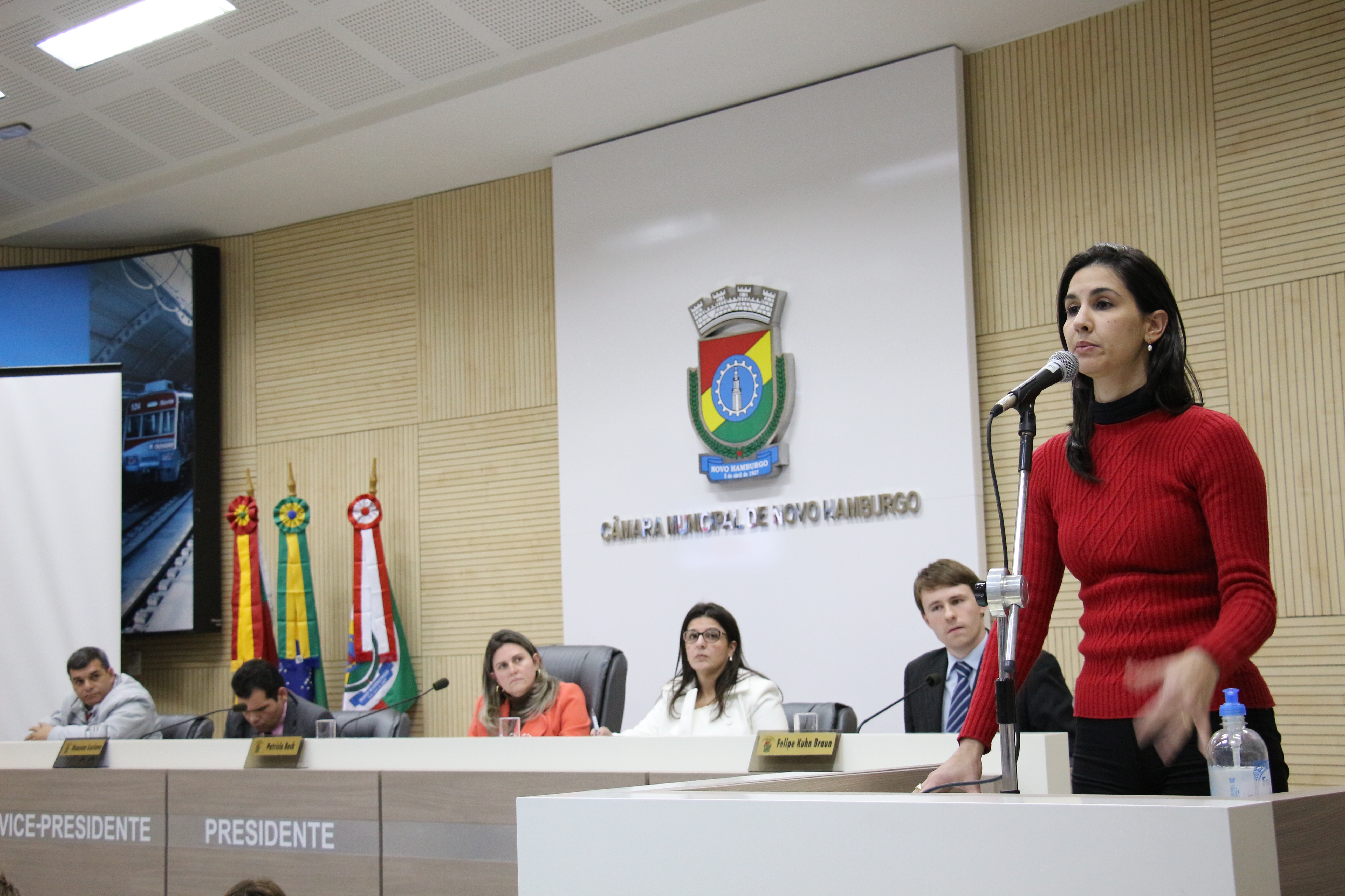 Vereadores aprovam reestruturação administrativa da Câmara