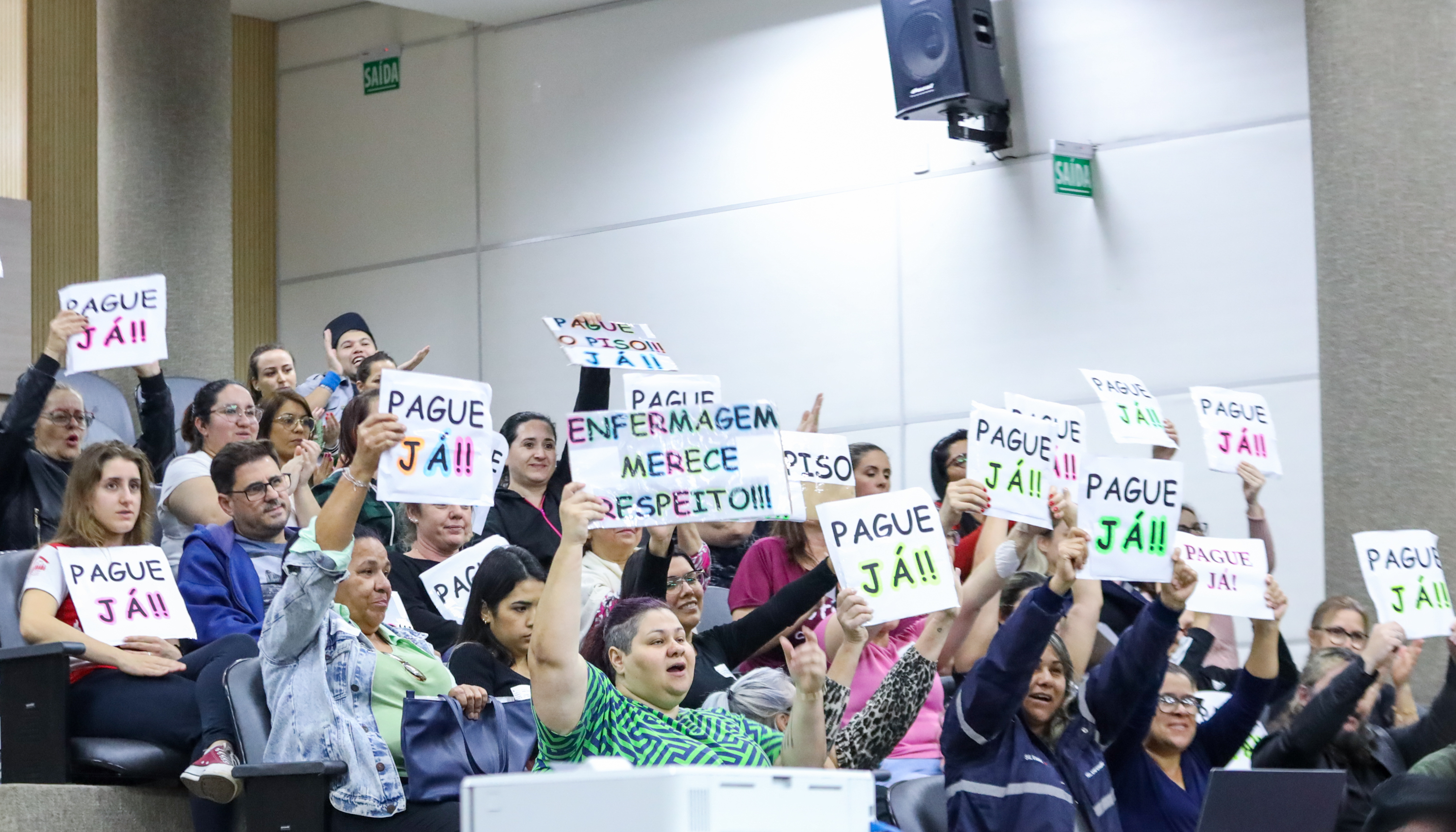 Vereadores aprovam repasses para cumprimento do piso da enfermagem em Novo Hamburgo