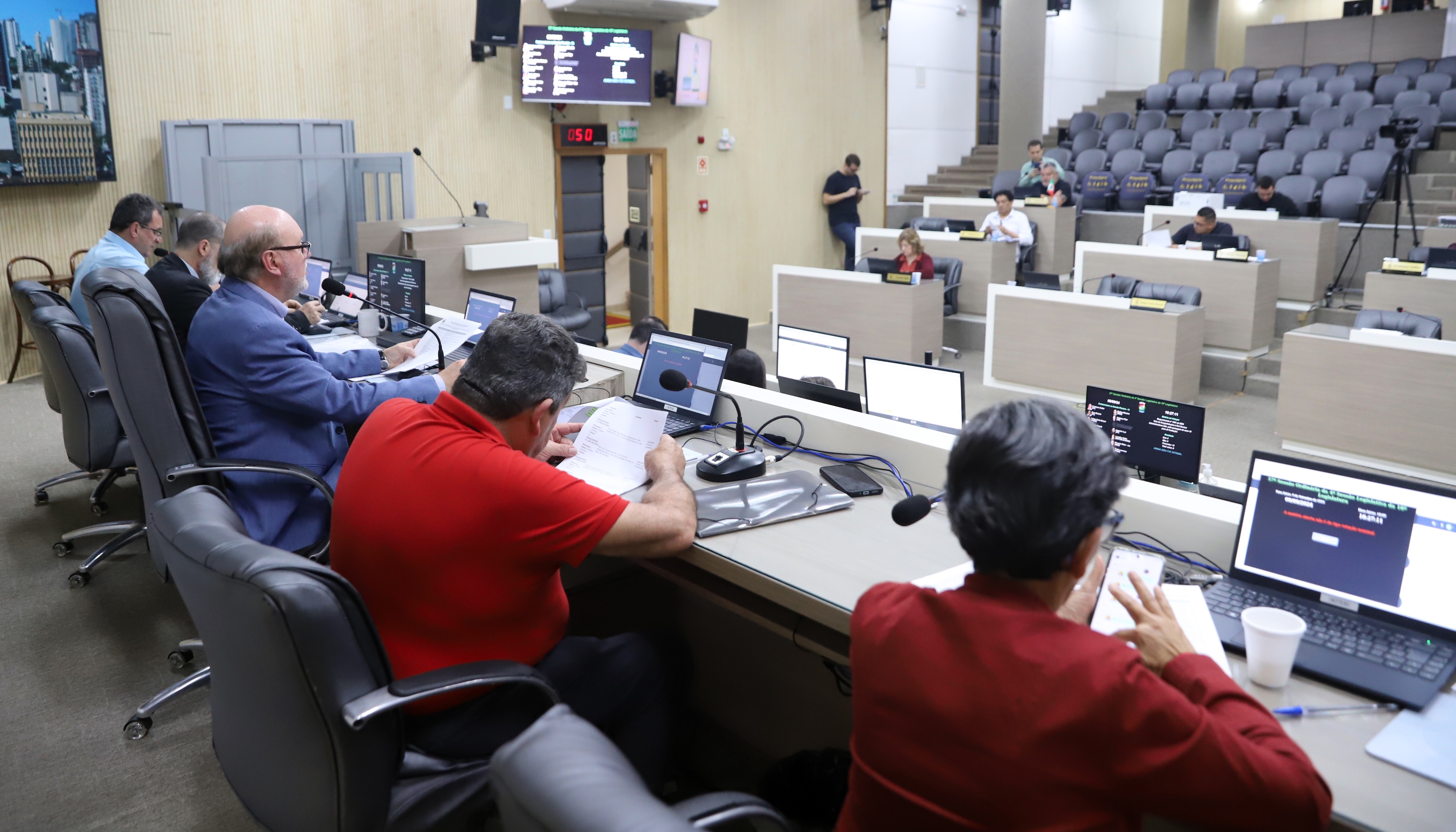 Vereadores aprovam revisão de valores no Plano Plurianual