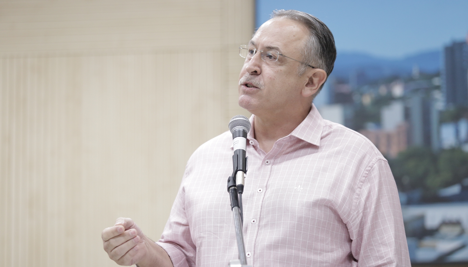 Vereadores cobram ações mais efetivas de segurança junto às escolas