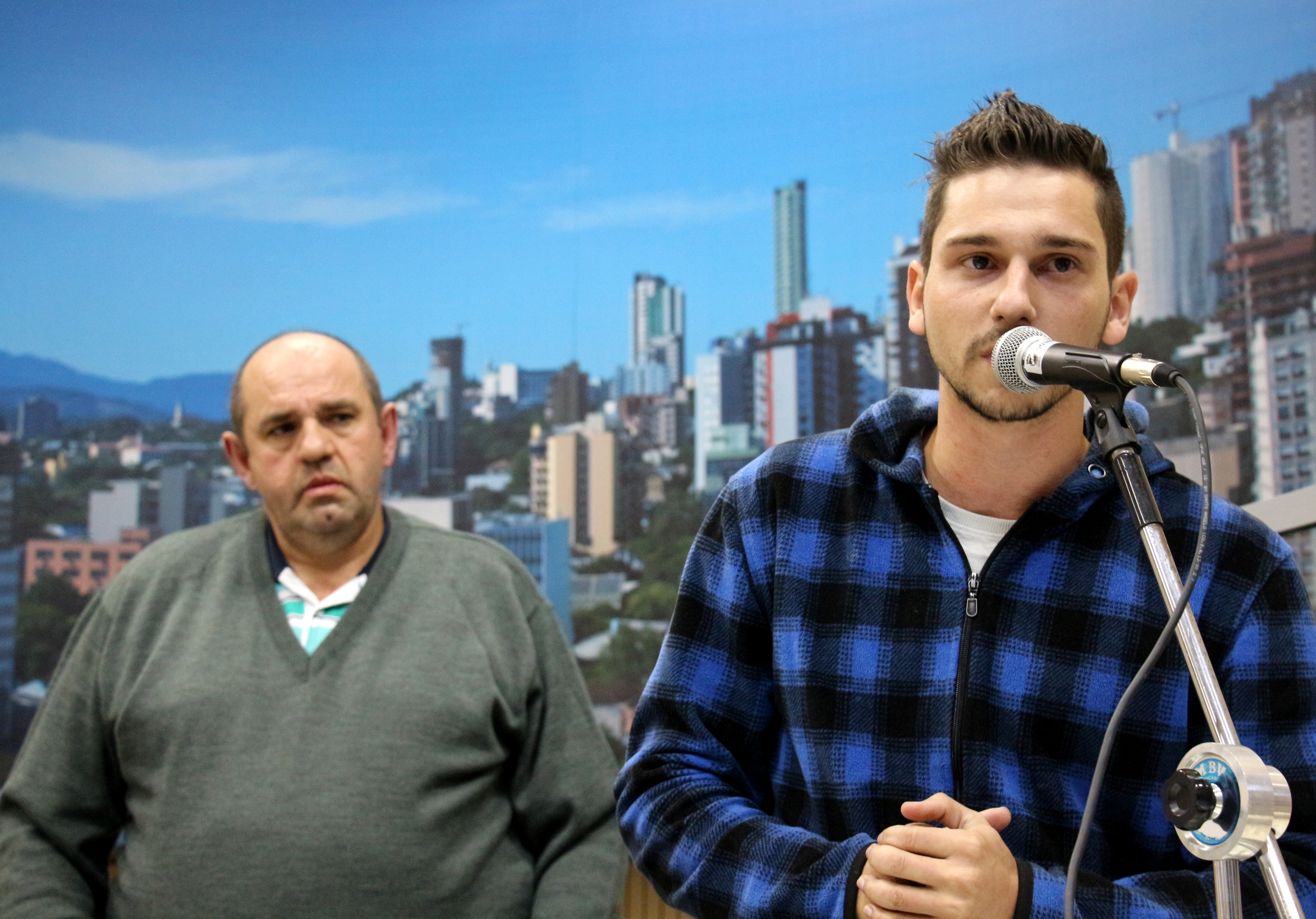 Vereadores debatem demissão em massa de porteiros da Comur