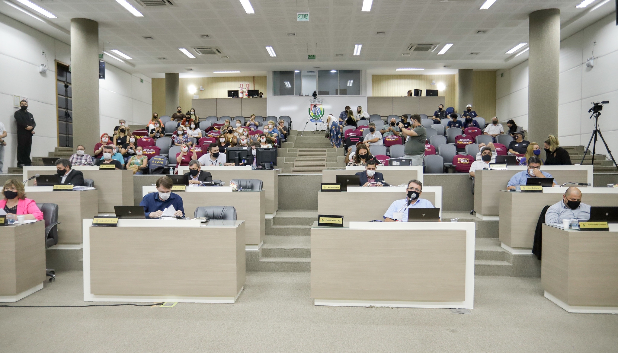 Vereadores encerram ano legislativo com eleição da Mesa Diretora e aprovação de 18 projetos