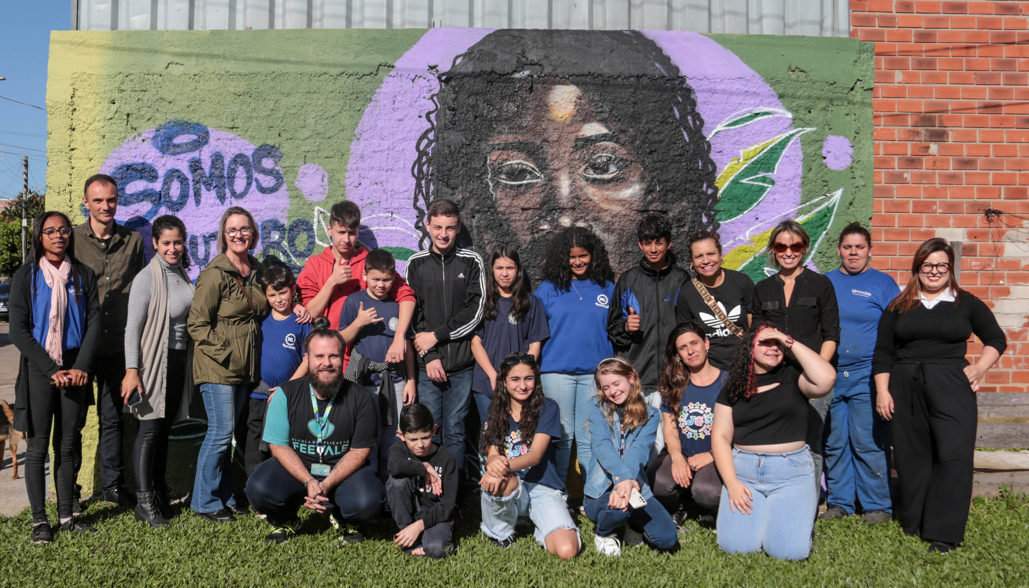 Vereadores mirins visitam galpão de triagem da Univale