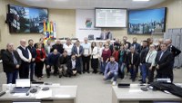 Vereadores prestam homenagem ao engenheiro Leandro Koche