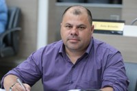 01/10/2019 - Fernando Lourenço solicita troca de lâmpada na rua Sílvio Gilberto Christmann