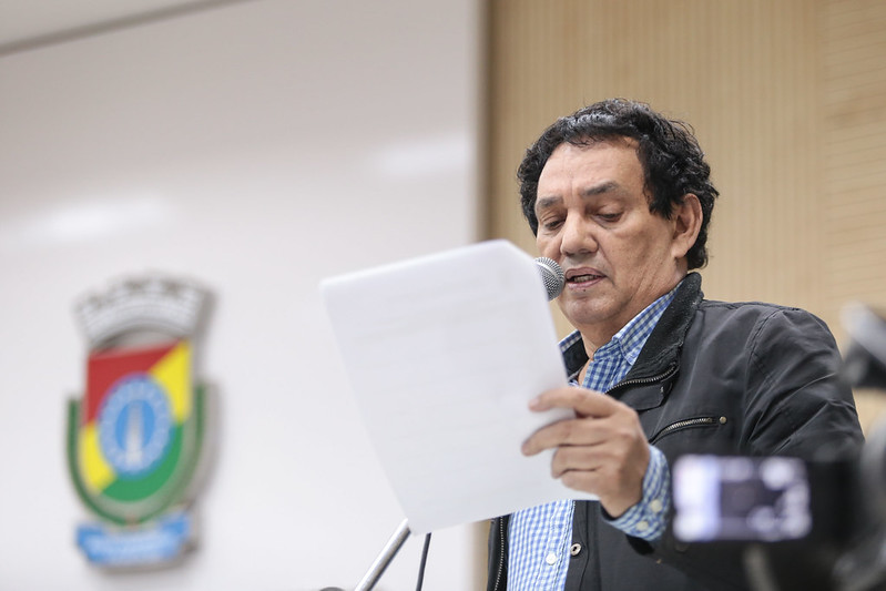 01/11/2019 - Vereador Inspetor Luz solicita intimação do proprietário para limpeza de terreno na rua Wolfram Metzler