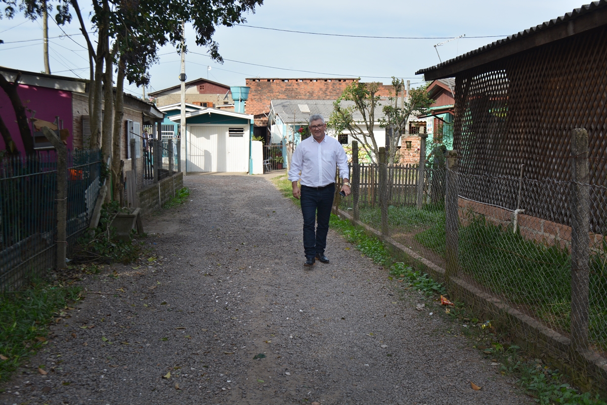 02/07/2019 - Vereador Nor Boeno requer asfaltamento de ruas em Canudos e Santo Afonso