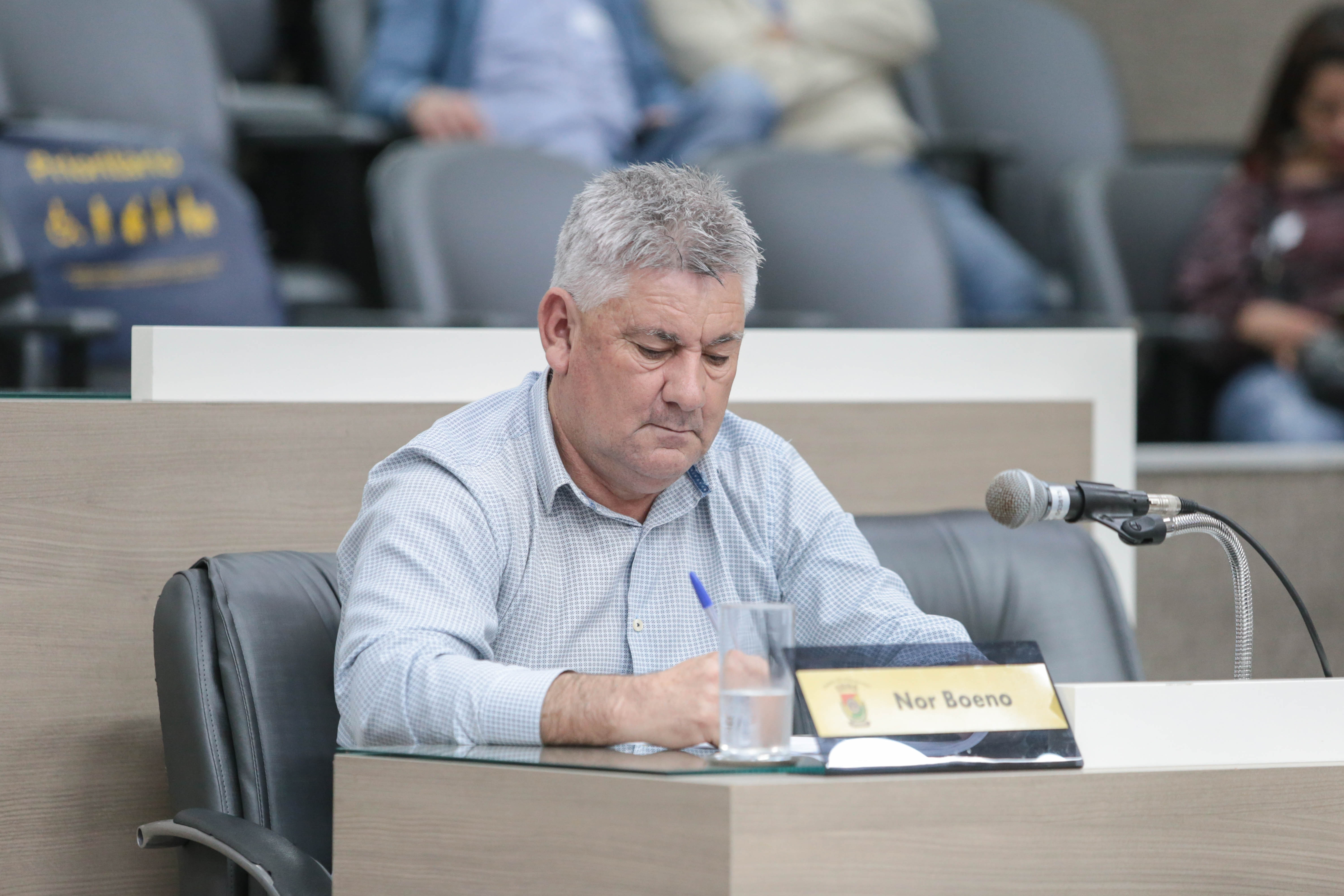 02/08/2019 - Nor Boeno solicita conserto de infiltração em boca de lobo no bairro Canudos