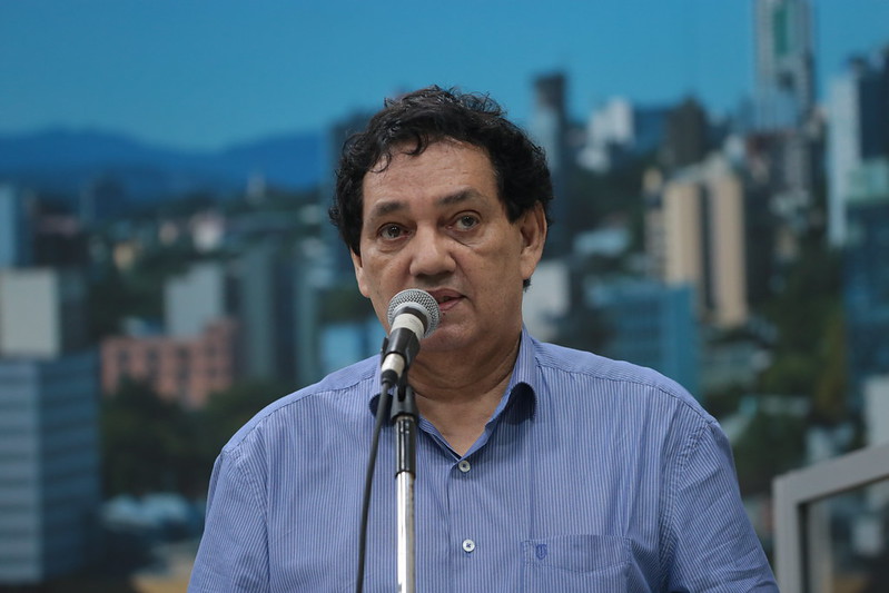 02/12/2019 - Vereador Inspetor Luz solicita remoção de entulhos na rua João Aloysio Algayer