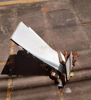 02/12/2020 - Fernandinho Lourenço solicita conserto de infiltração em calçada da avenida Victor Hugo Kunz