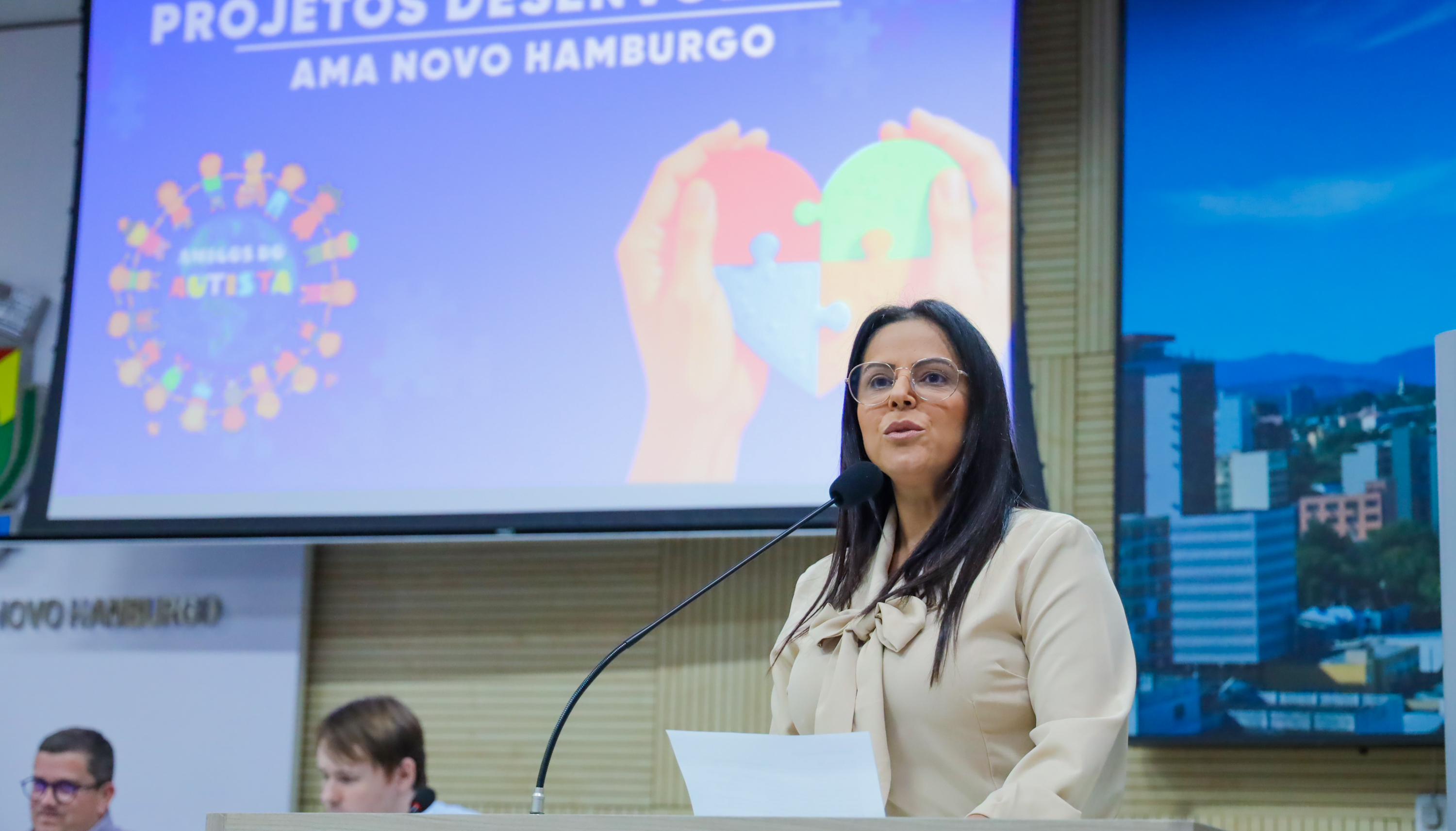 03/04/2025 - Deza Guerreiro propõe criação de grupo de apoio a familiares e cuidadores de pessoas Neurodivergentes 