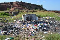 03/09/2018 - Vereador Nor Boeno pede recolhimento de entulhos e ampliação do itinerário de coleta de lixo para rua de Canudos 