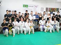 03/09/2025 - Vereador Nor Boeno entrega homenagem à Equipe Fênix Team/Projeto NCS