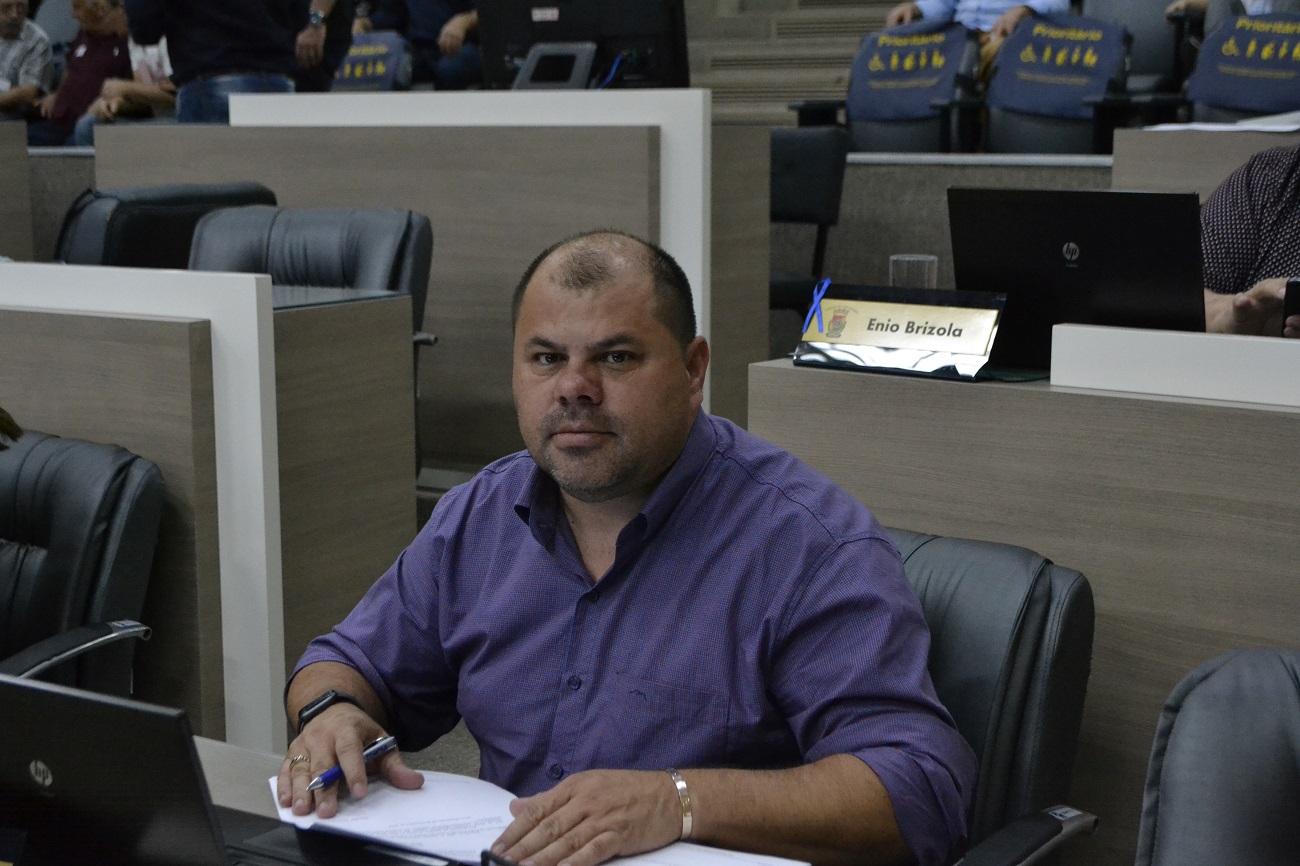 03/12/2019 - Fernando Lourenço demanda hidrojateamento em boca de lobo na rua Marquesa de Santos