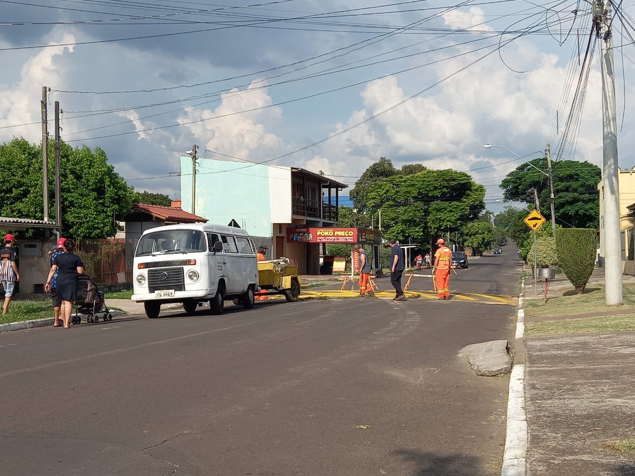 04/03/2021 - Demanda de Cristiano Coller é atendida no bairro Petrópolis