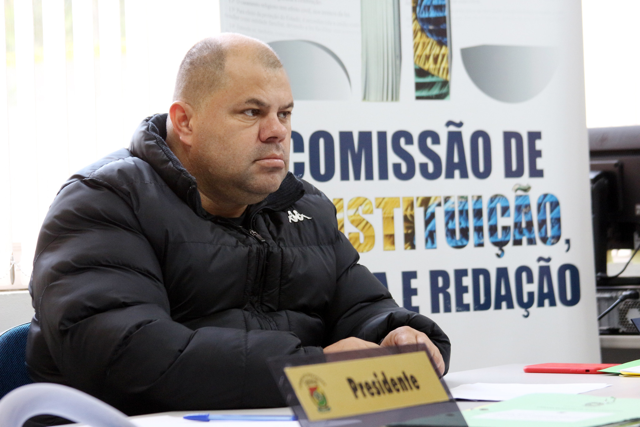 04/06/2019 - Fernando Lourenço requer troca de lâmpada no bairro Canudos