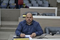 04/09/2019 - Fernando Lourenço demanda troca de tampas de bocas de lobo no bairro Canudos