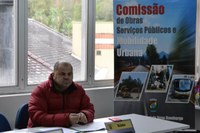 04/09/2019 - Fernando Lourenço requisita recolhimento de galhos na rua Colúmbia
