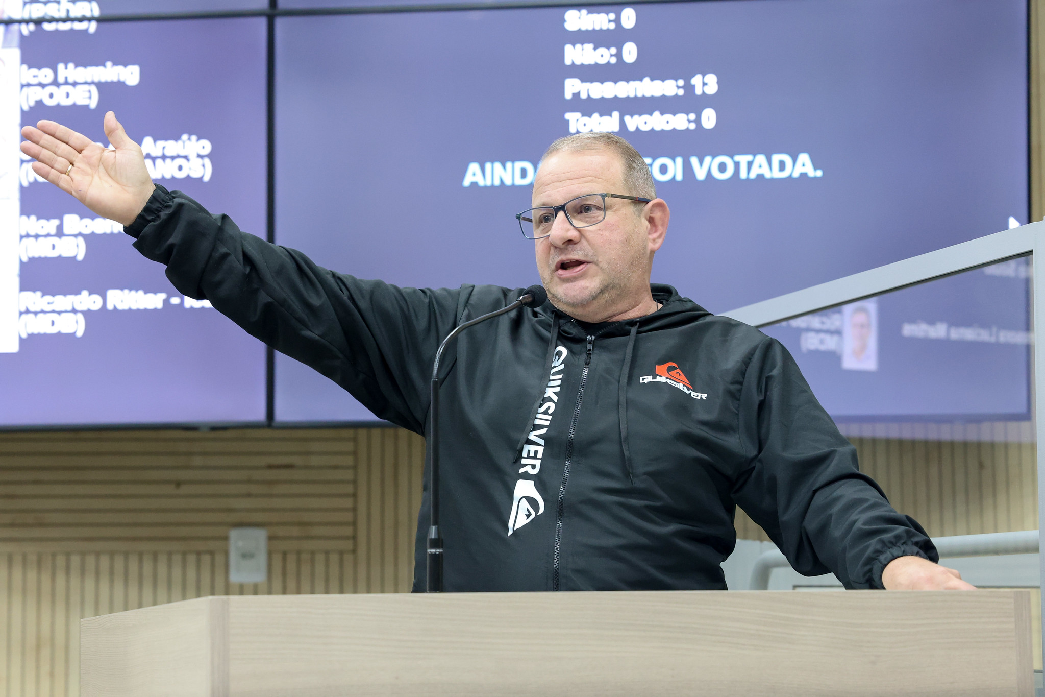 05/08/2026 - Cristiano Coller propõe estudo para instalação de câmera do Programa Smart NH na Pedro Adams Filho