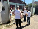 05/11/2025 - Vereador Nor Boeno visita moradores da Vila das Flores, em Canudos
