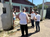 05/11/2025 - Vereador Nor Boeno visita moradores da Vila das Flores, em Canudos