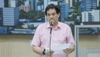 05/12/2019 - Vereador Inspetor Luz solicita conserto do buraco na rua Araribóia