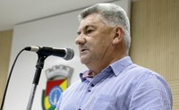 06/09/2017 - Gabinete: Vereador Nor Boeno apresenta e reforça pedidos de providências