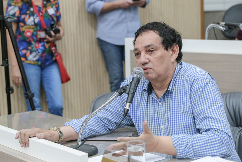 07/10/2019 - Faixa de pedestre do bairro Operário é revitalizada após solicitação do vereador Inspetor Luz