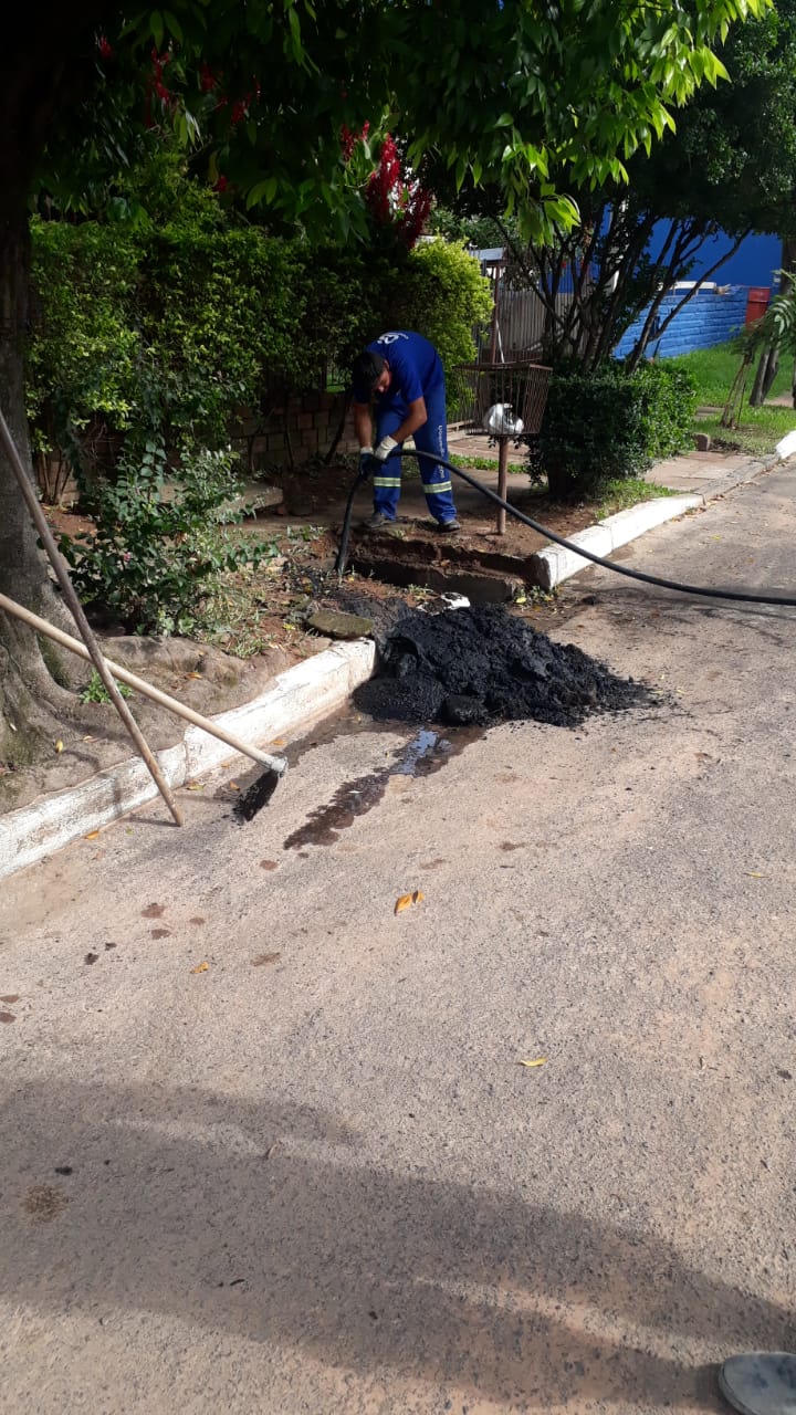 10/03/2021 - Vereador Gustavo Finck tem demanda atendida no bairro Ideal
