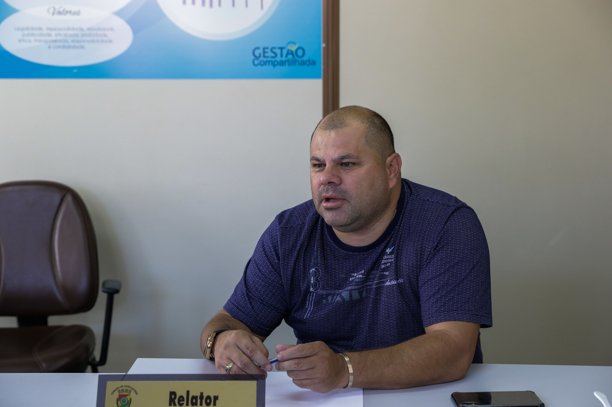 10/06/2019 - Fernando Lourenço requer conserto de infiltração no bairro Santo Afonso