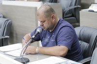 10/06/2019 - Fernando Lourenço requisita recolhimento de entulhos no bairro Canudos