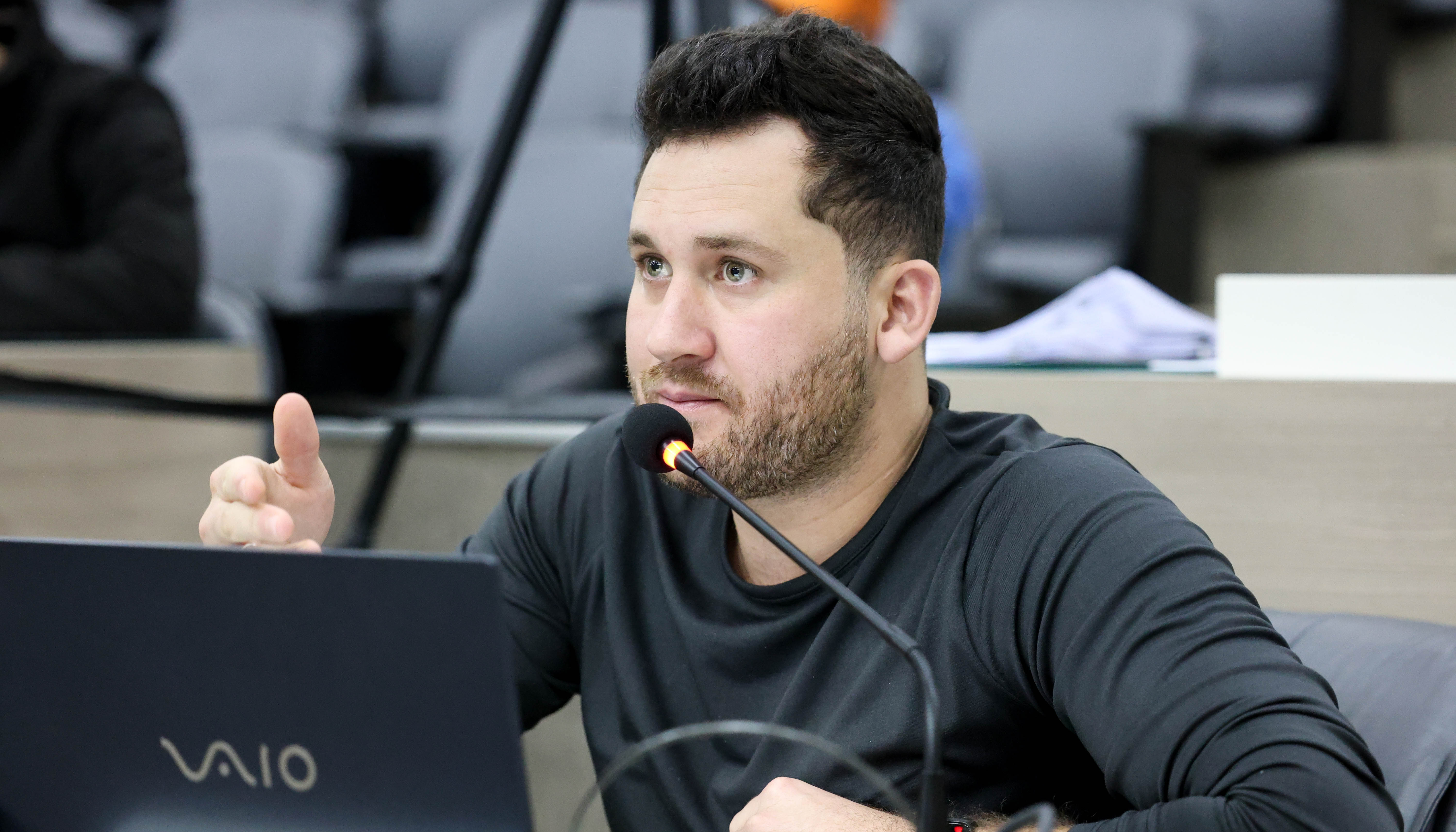 10/06/2025 - Vereador Eliton Ávila levará sugestões de melhorias ao departamento municipal de transporte