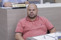 10/07/2019 - Fernando Lourenço solicita retirada de árvore na rua Campo Bom