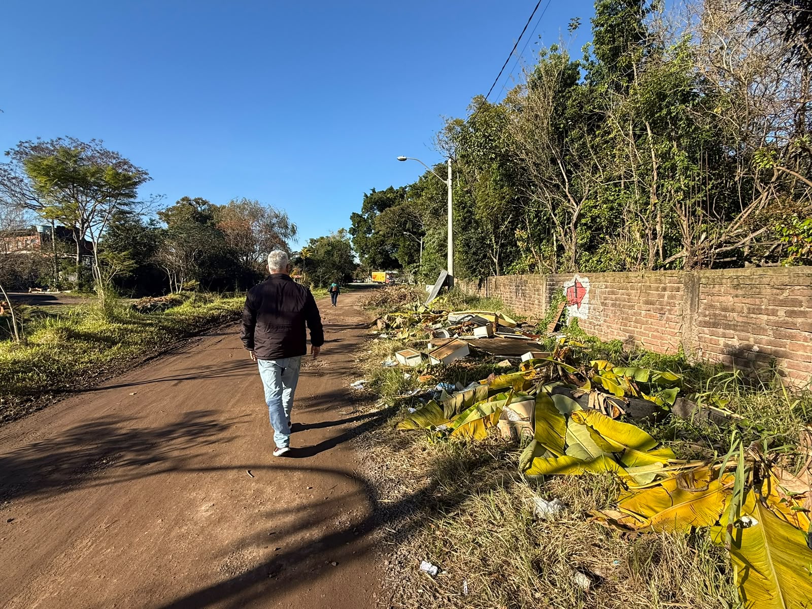 10/07/2026 - Nor Boeno solicita recolhimento de resíduos na Avenida Alcântara
