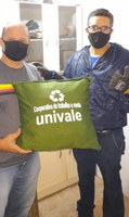 11/05/2021 - Cristiano Coller visita Cooperativa de Reciclagem Univale