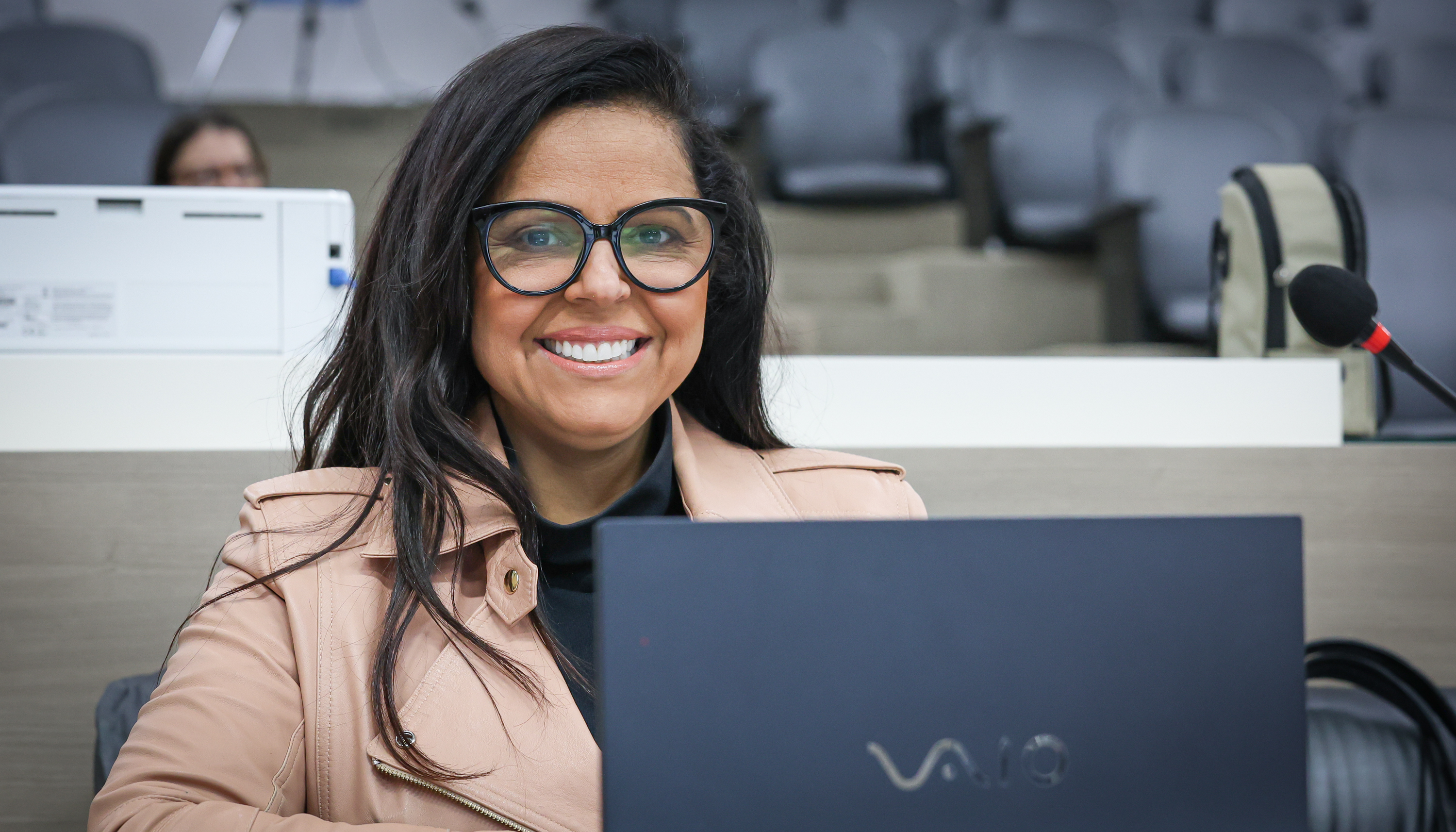 11/09/2025 - Deza Guerreiro propõe projeto de lei "eu paro para pet" 