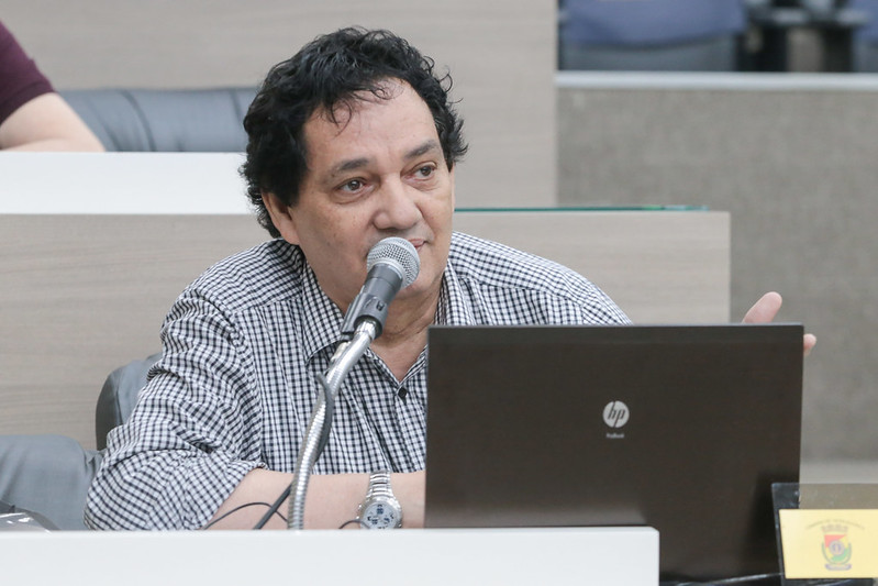 11/11/2019 - Inspetor Luz solicita intimação de proprietário para limpeza de terreno no bairro Boa Vista