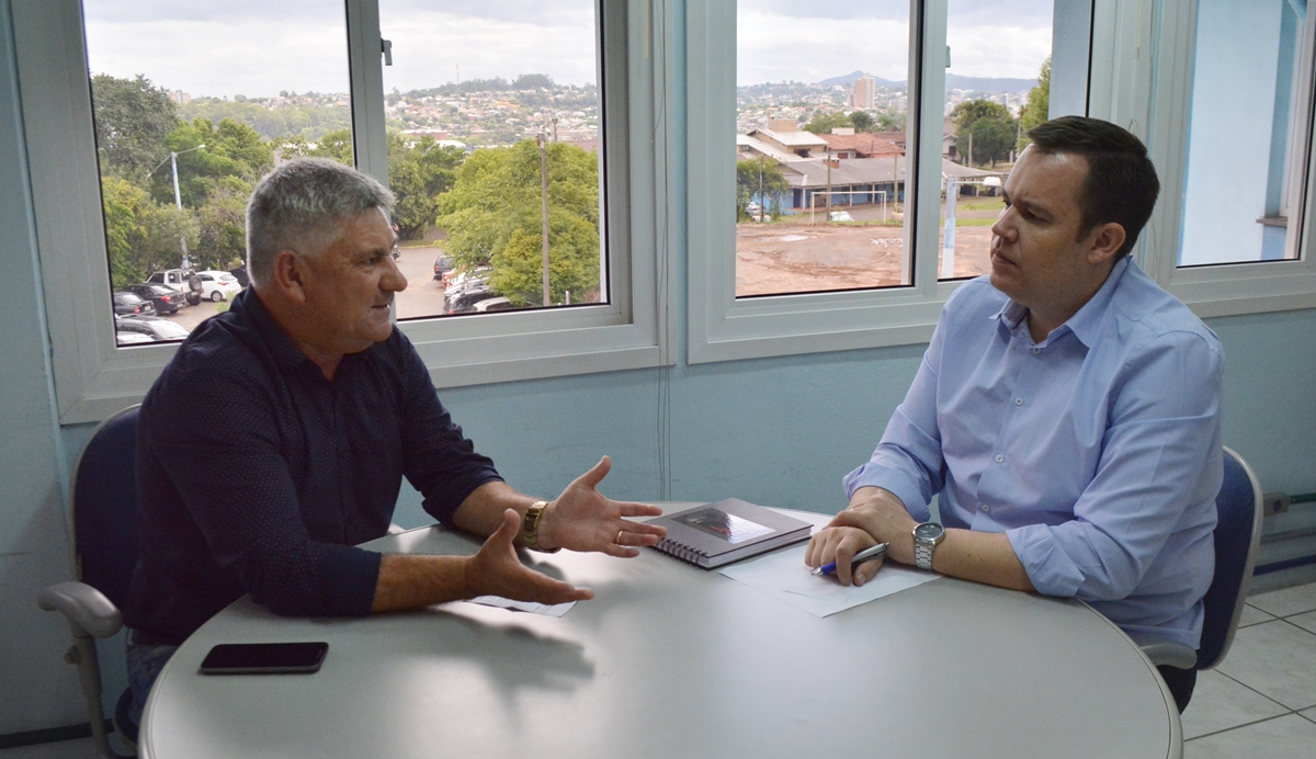12/03/2019 – Vereador Nor Boeno dialoga com diretor-geral da Comusa sobre demandas da comunidade hamburguense