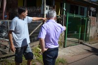 12/12/2017 - Gabinete: Vereador Nor Boeno solicita conserto de rede de esgoto na vila das Flores