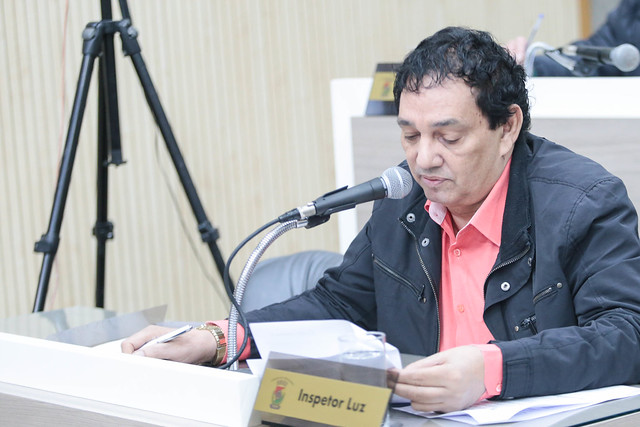 13/09/2019 - Vereador Inspetor Luz solicita colocação de banco em parada de ônibus da rua Caxias do Sul