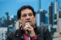 13/11/2019 - Vereador Inspetor Luz solicita remoção de galhos depositados na rua São Luiz Gonzaga