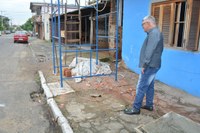 14/08/2019 - Nor Boeno requer conserto de infiltração junto a boca de lobo na rua Ângelo Provenzano