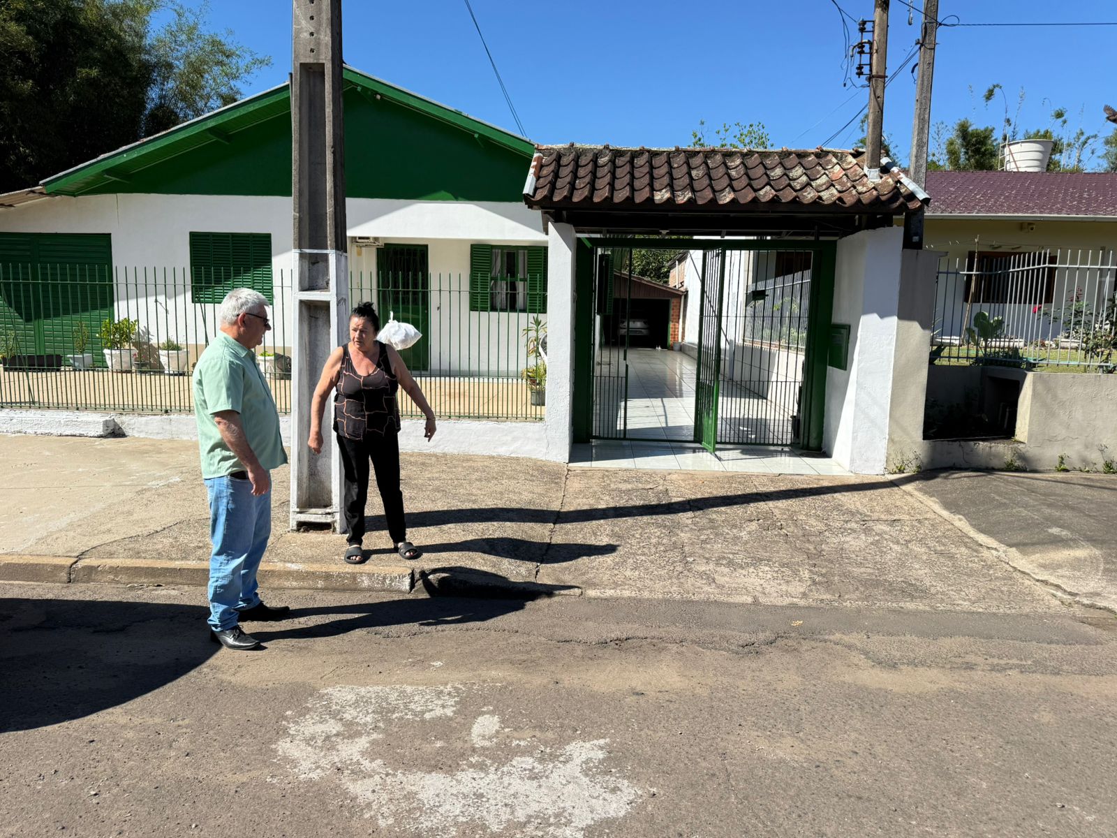 14/10/2025 - Vereador Nor visita ruas no bairro Canudos