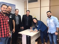 14/11/2019 - Serjão recebe novos filiados no gabinete