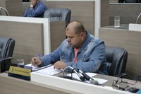 16/05/2019 - Fernando Lourenço demanda troca de lâmpada na rua Joaçaba