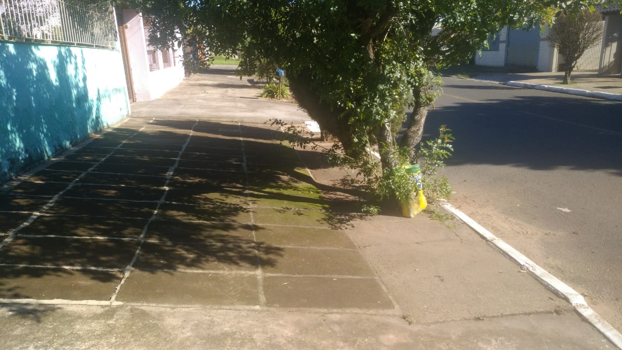 16/06/2020 - Demanda do vereador Cristiano Coller é atendida no bairro Petrópolis