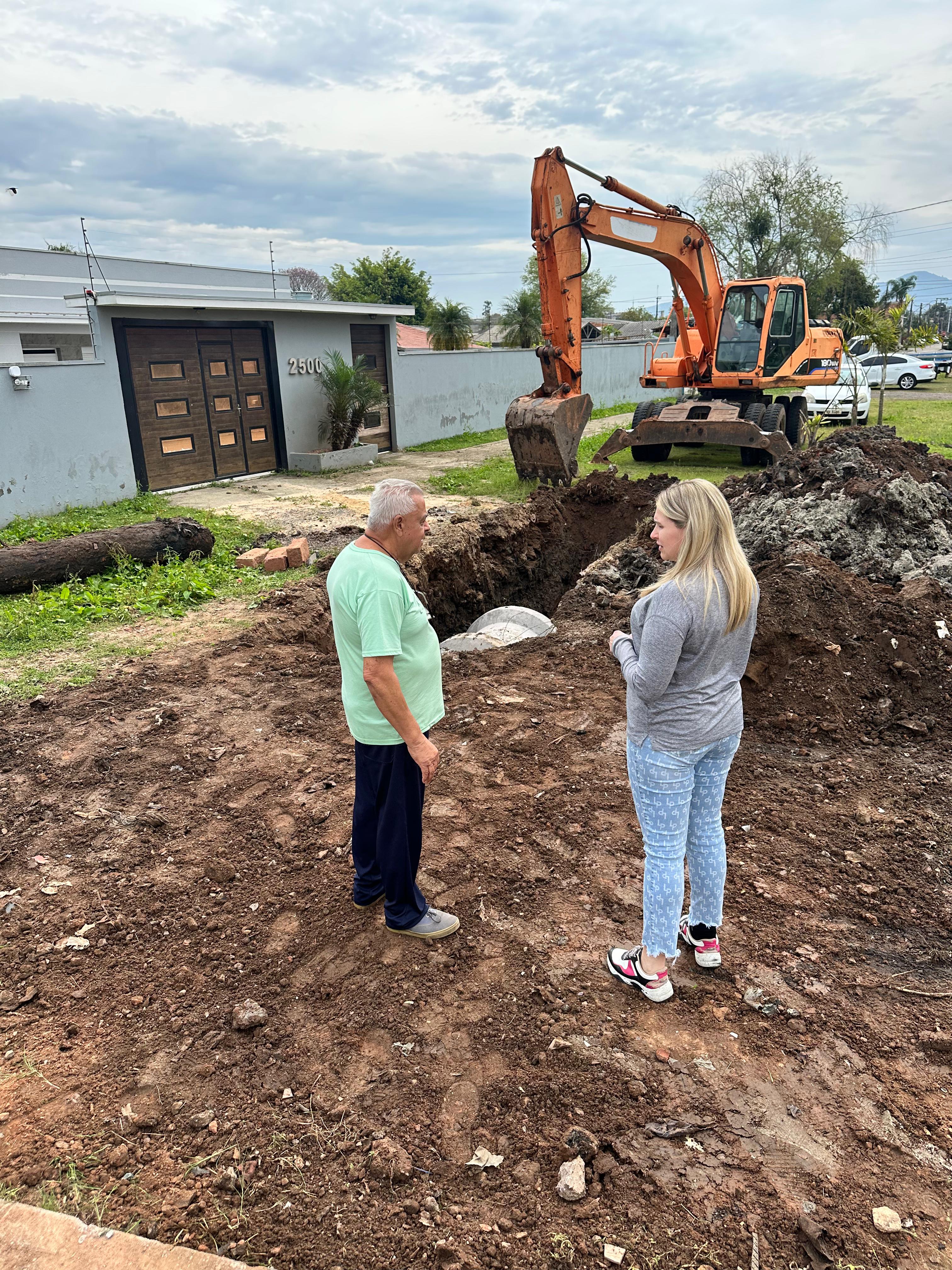 16/09/2025 - Pedido de Daia Hanich para substituição de canos na rua Odon Cavalcanti é atendido