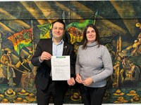 17/06/2025 - Professora Luciana garante emenda de R$ 250 mil para escola de Novo Hamburgo